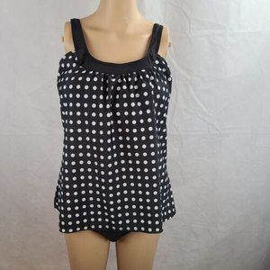 NWOT Women's (L) Black w/White Dots 2 Piece Tankini with Build in bra Swimwear